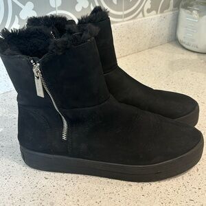 J-SLIDES SLIP ON BOOT